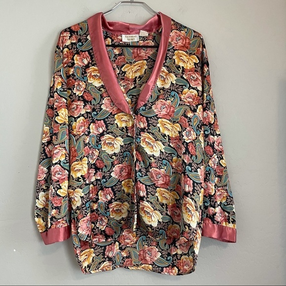 Victorias Secret button up Blouse Floral Paisley - Picture 3 of 8